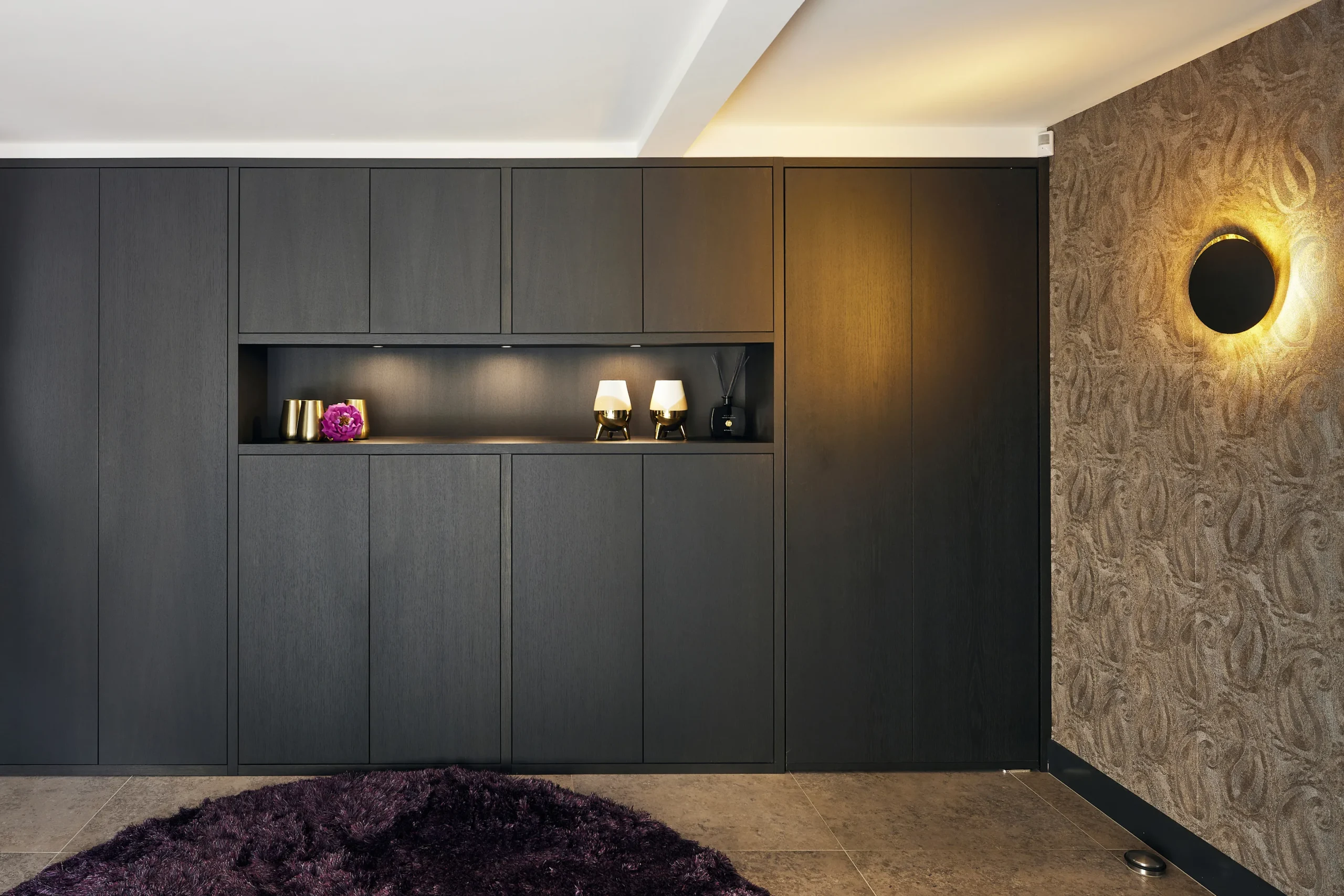 Optimaal thuisgevoel -kast en muur