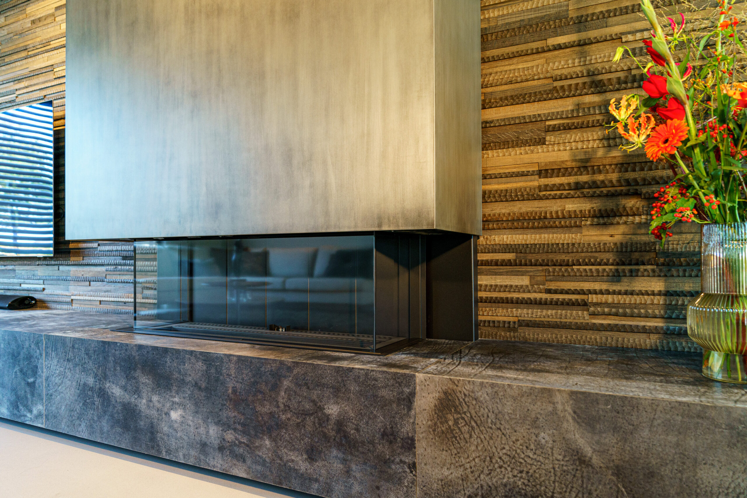 Strak en warm in balans - haard