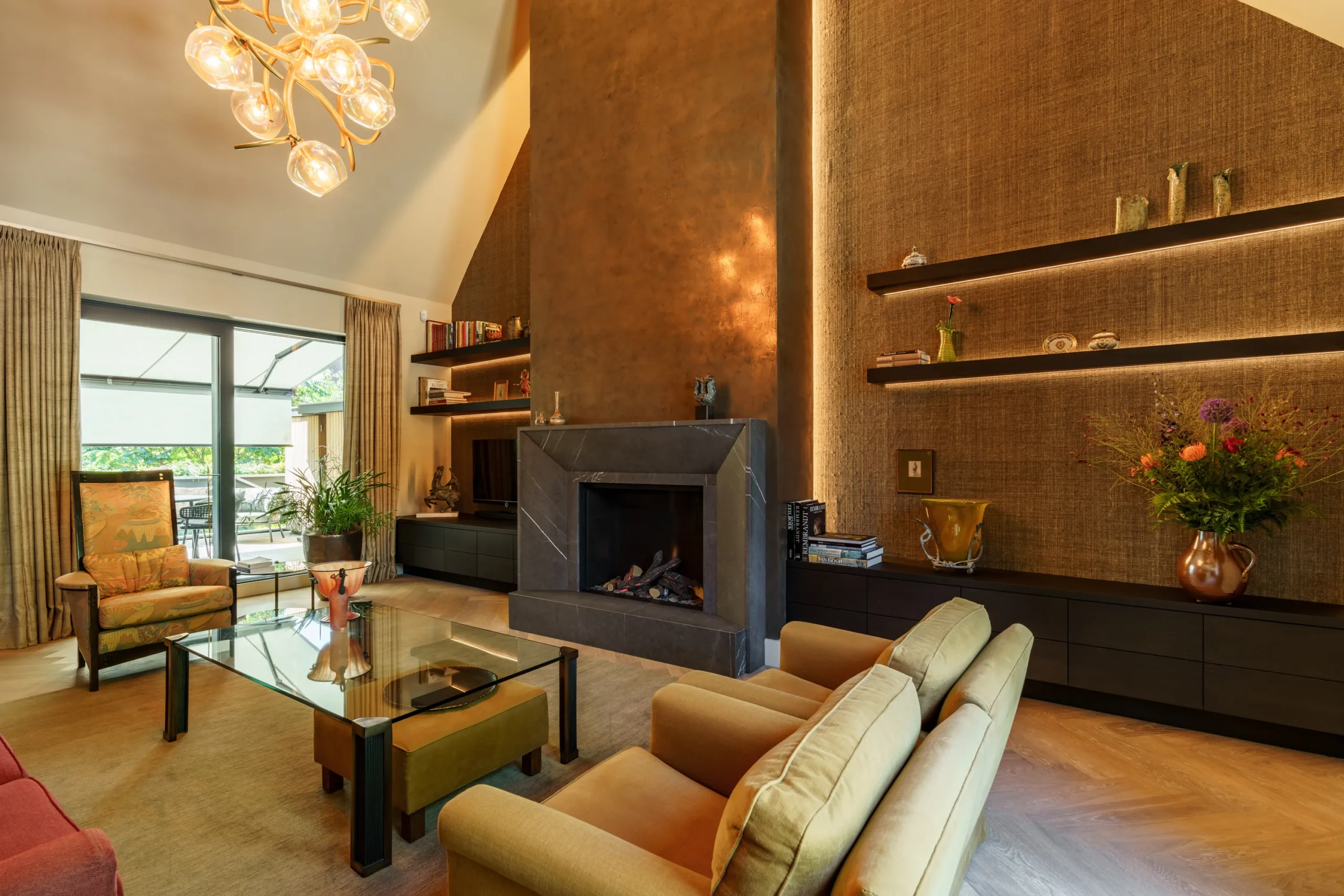 Levensverhaal weerspiegelt interieur - kamer